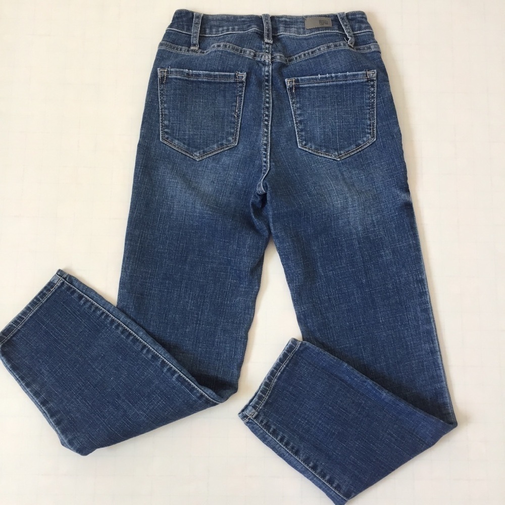 RSQ High Rise Straight Leg Loose Fit Denim Jeans - Picture 15 of 15